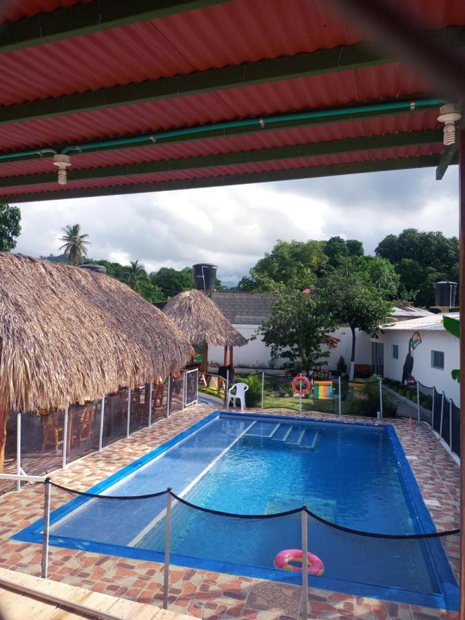 Hostal La Sierra Nevada Паломино Экстерьер фото